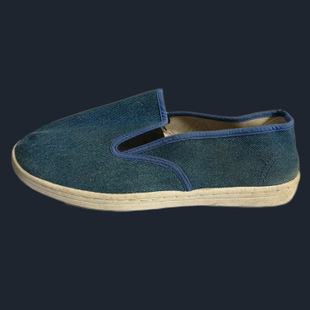 鑒別防靜電潔凈鞋品質(zhì)的方法有哪些？